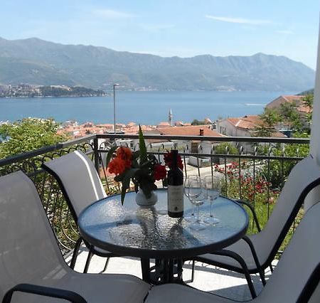 Guest House Budva Exteriör bild
